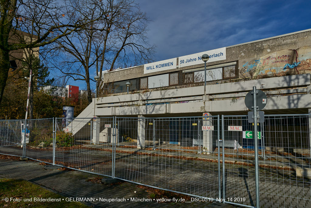 14.11.2019 - Das Quiddezentrum kurz vor dem Abriss in Neuperlach