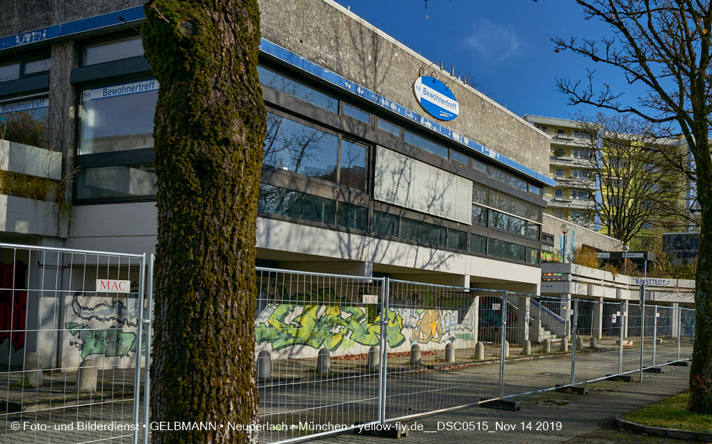 14.11.2019 - Das Quiddezentrum kurz vor dem Abriss in Neuperlach