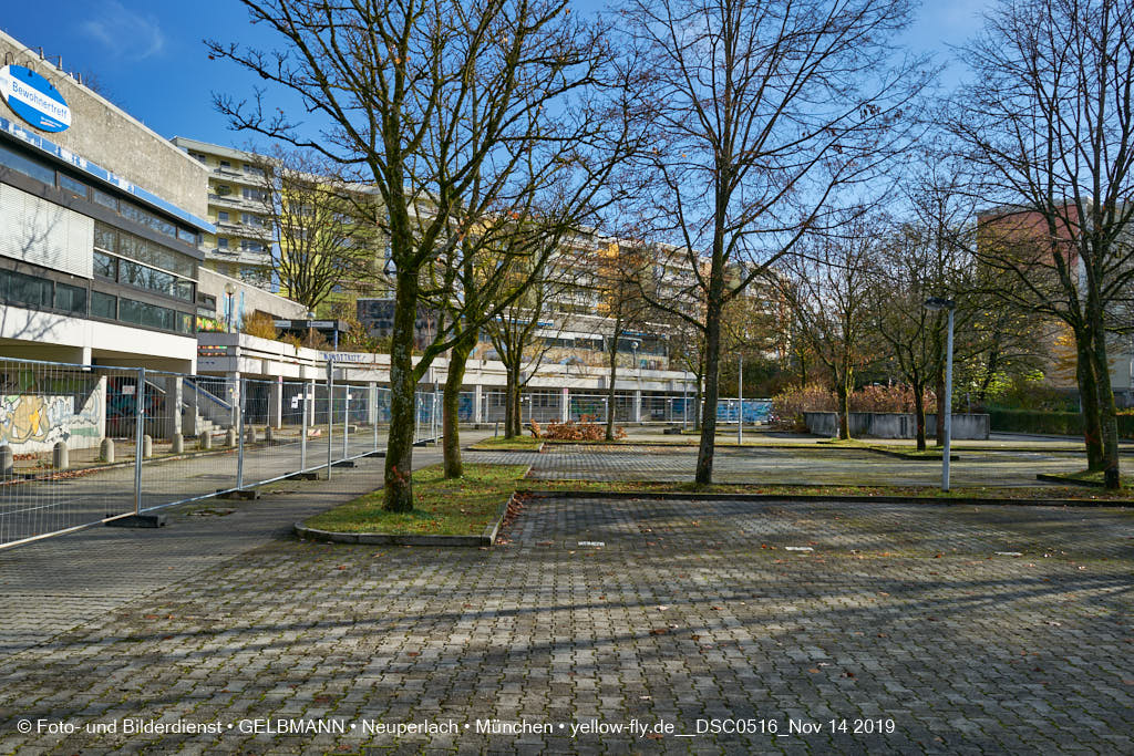 14.11.2019 - Das Quiddezentrum kurz vor dem Abriss in Neuperlach