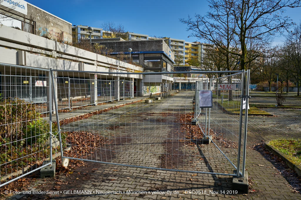 14.11.2019 - Das Quiddezentrum kurz vor dem Abriss in Neuperlach
