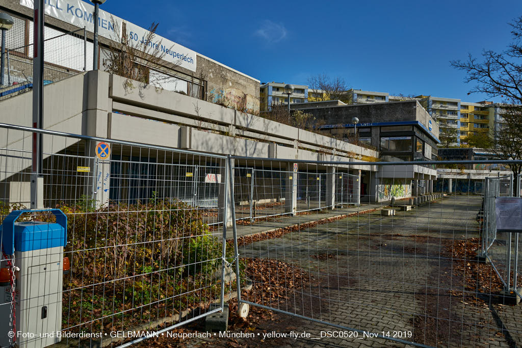 14.11.2019 - Das Quiddezentrum kurz vor dem Abriss in Neuperlach