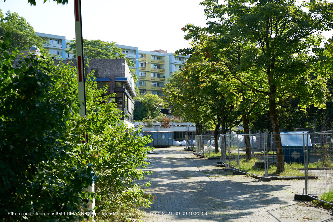 09.09.2021 - Abrissbaustelle Quiddezentrum in Neuperlach
