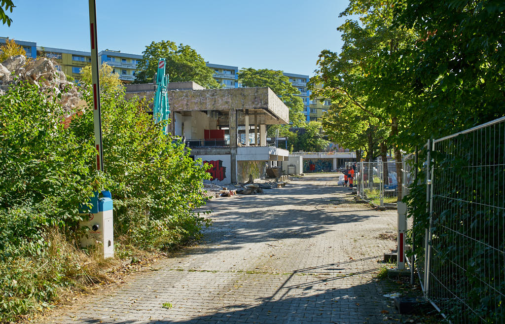 23.09.2021 - Abrissbegin des Quiddezentrums in Neuperlach