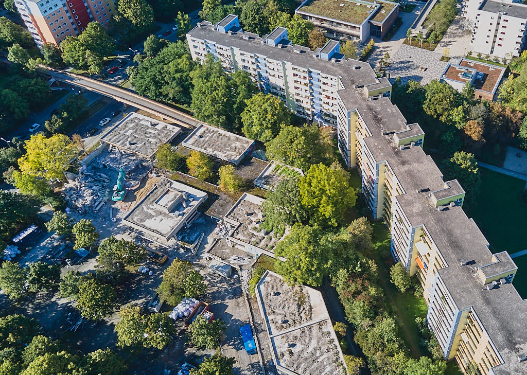 23.09.2021 - Abrissbegin des Quiddezentrums in Neuperlach