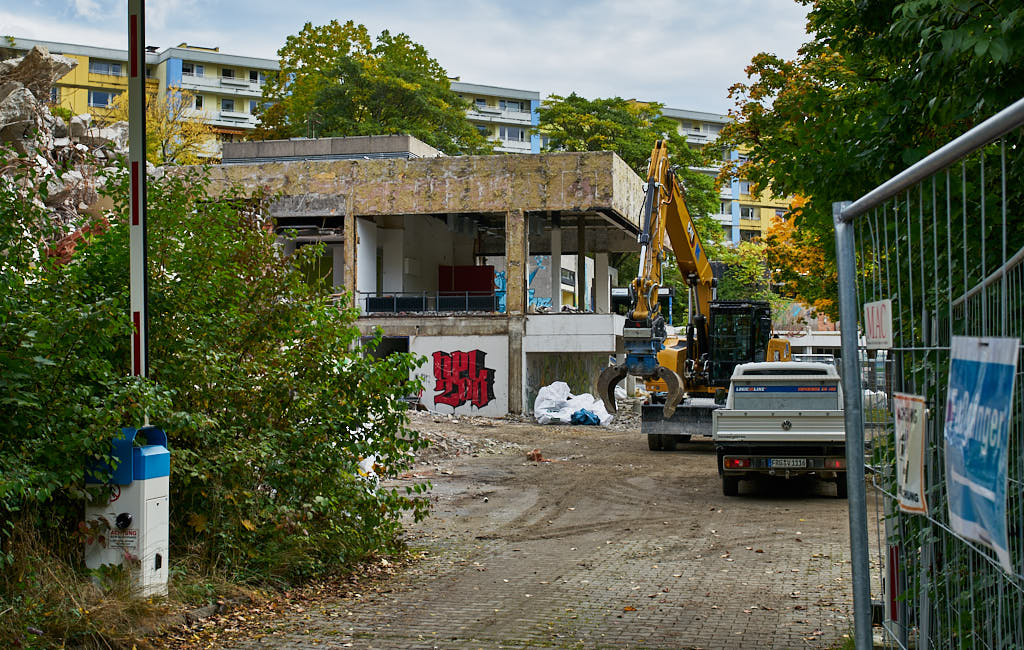 29.09.2021 - Abrissbegin des Quiddezentrums in Neuperlach