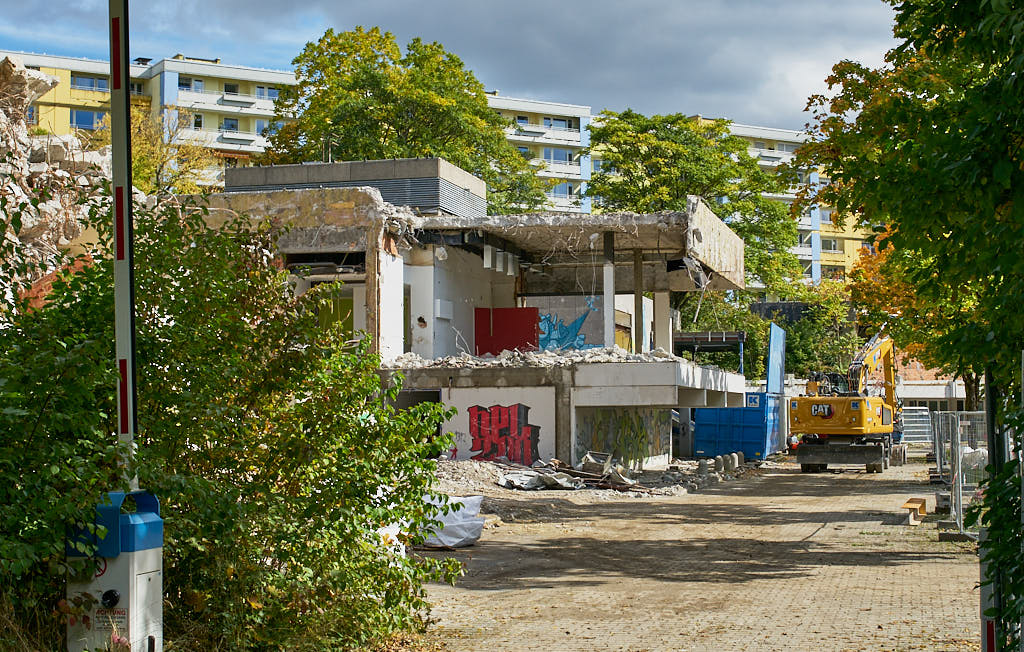 30.09.2021 - Abrissbegin des Quiddezentrums in Neuperlach
