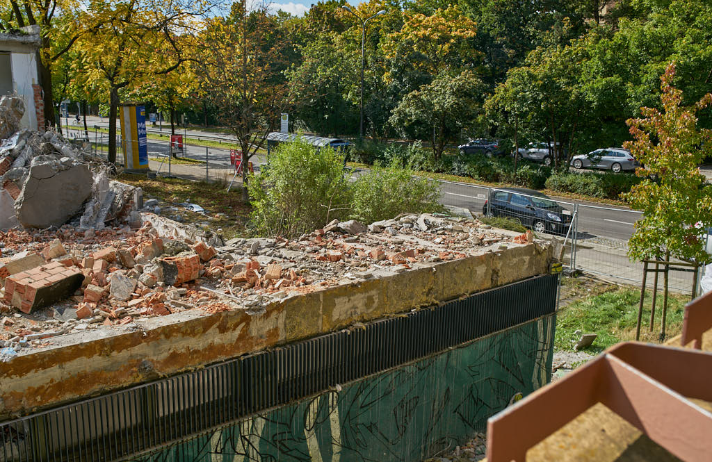 30.09.2021 - Abrissbegin des Quiddezentrums in Neuperlach