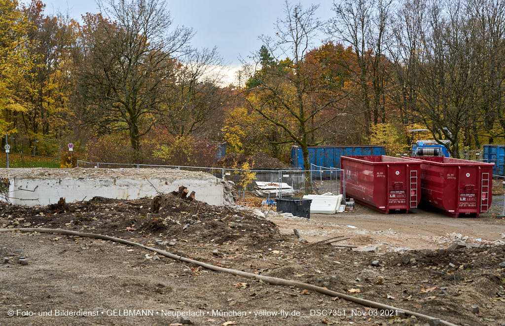 03.11.2021 - Abriss vom Quiddezentrum in Neuperlach