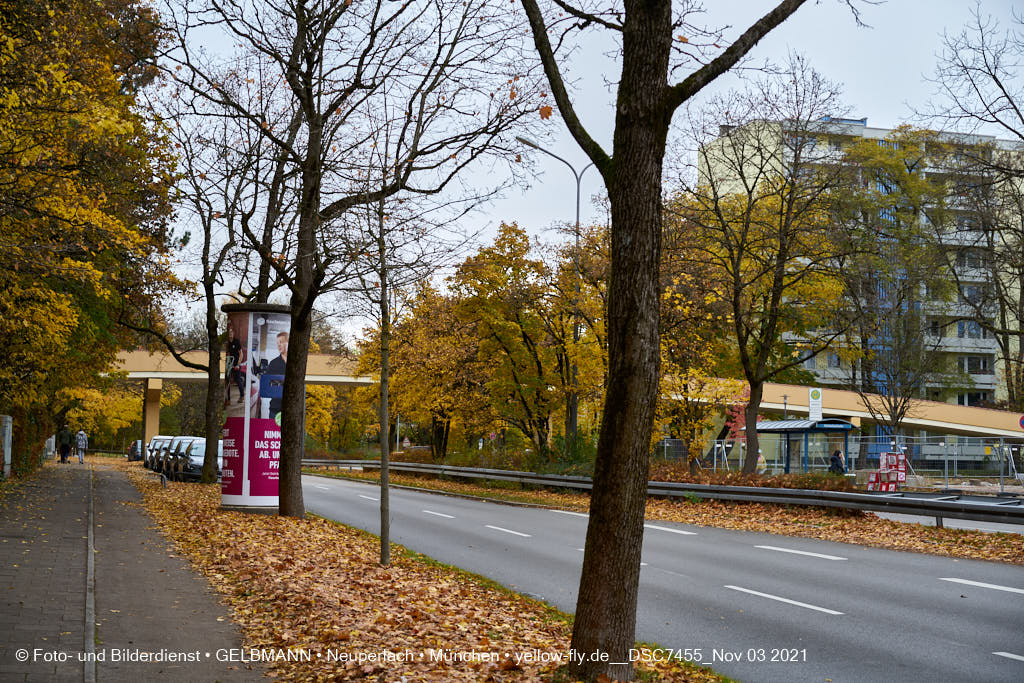 03.11.2021 - Abriss vom Quiddezentrum in Neuperlach