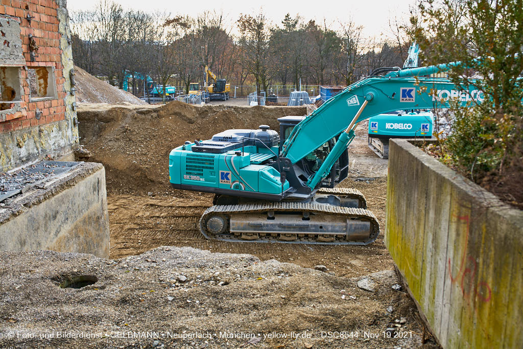 19.11.2021 - Abriss-Baustelle Quiddezentrum in Neuperlach