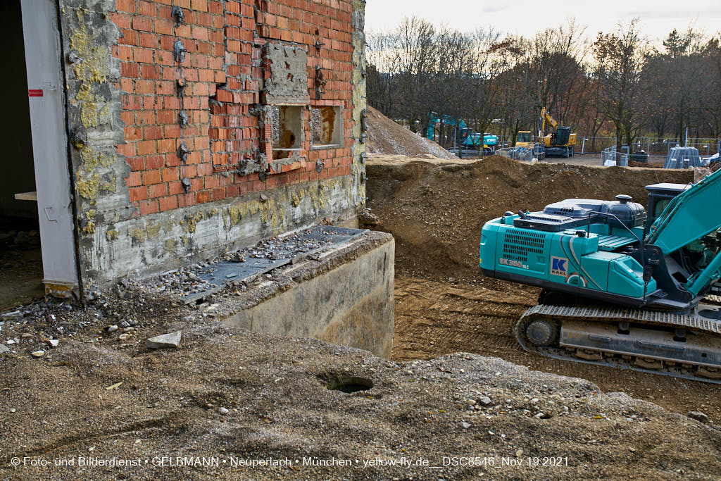 19.11.2021 - Abriss-Baustelle Quiddezentrum in Neuperlach