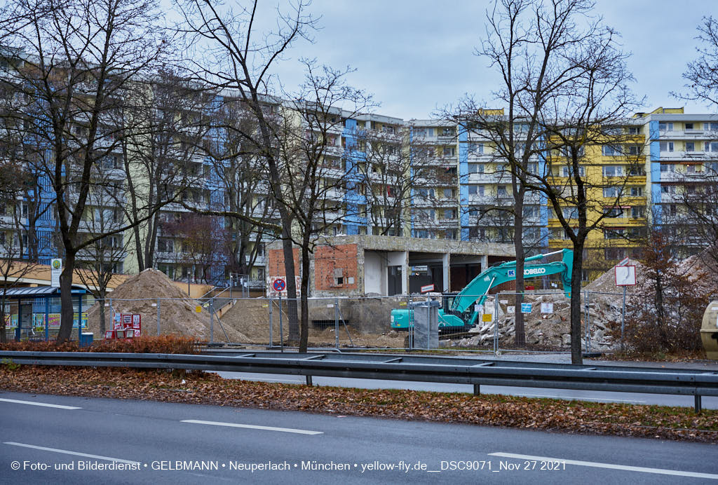 27.08.2021 - Abrissbaustelle Quiddezentrum in Neuperlach