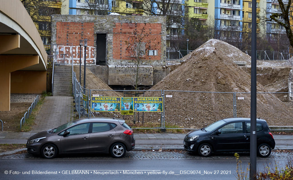27.08.2021 - Abrissbaustelle Quiddezentrum in Neuperlach