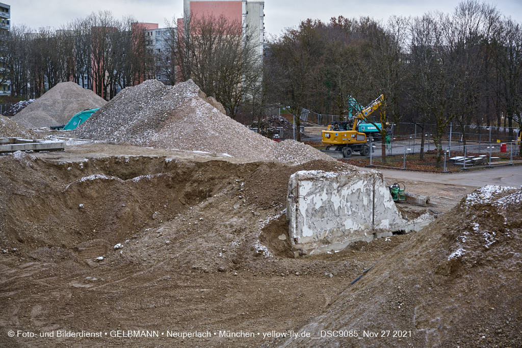 27.08.2021 - Abrissbaustelle Quiddezentrum in Neuperlach