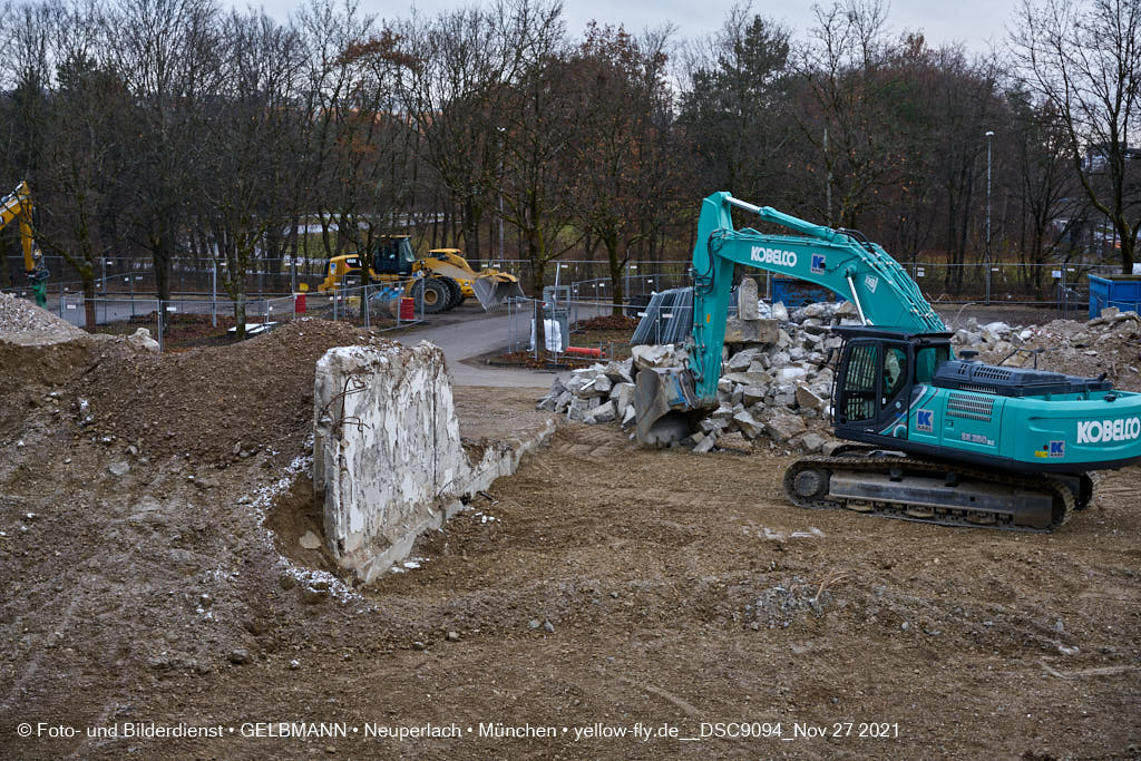 27.08.2021 - Abrissbaustelle Quiddezentrum in Neuperlach