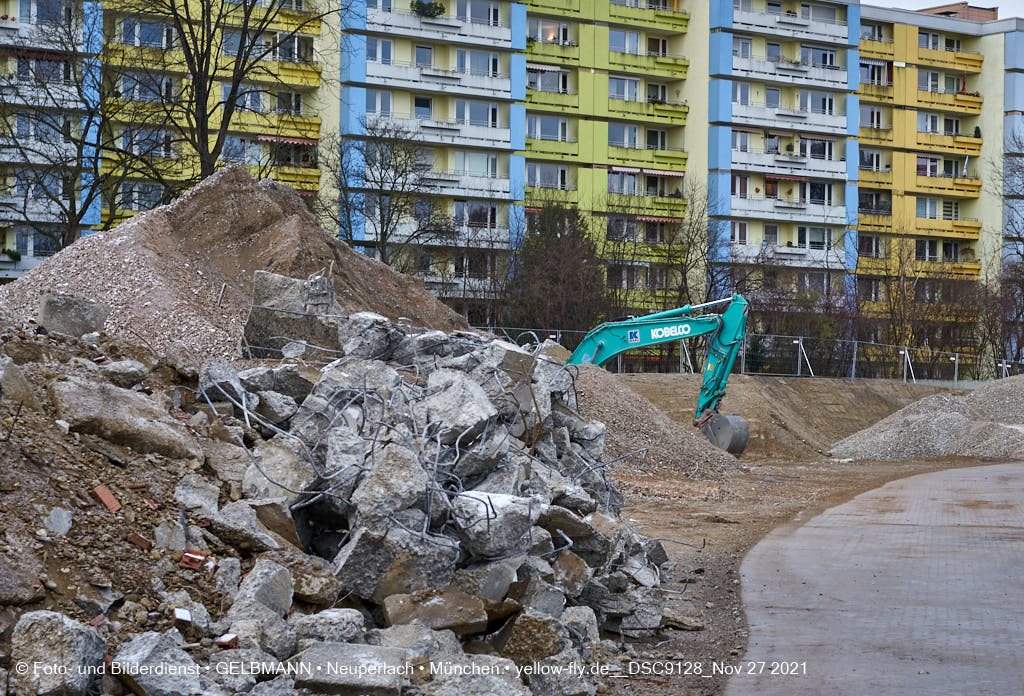 27.08.2021 - Abrissbaustelle Quiddezentrum in Neuperlach
