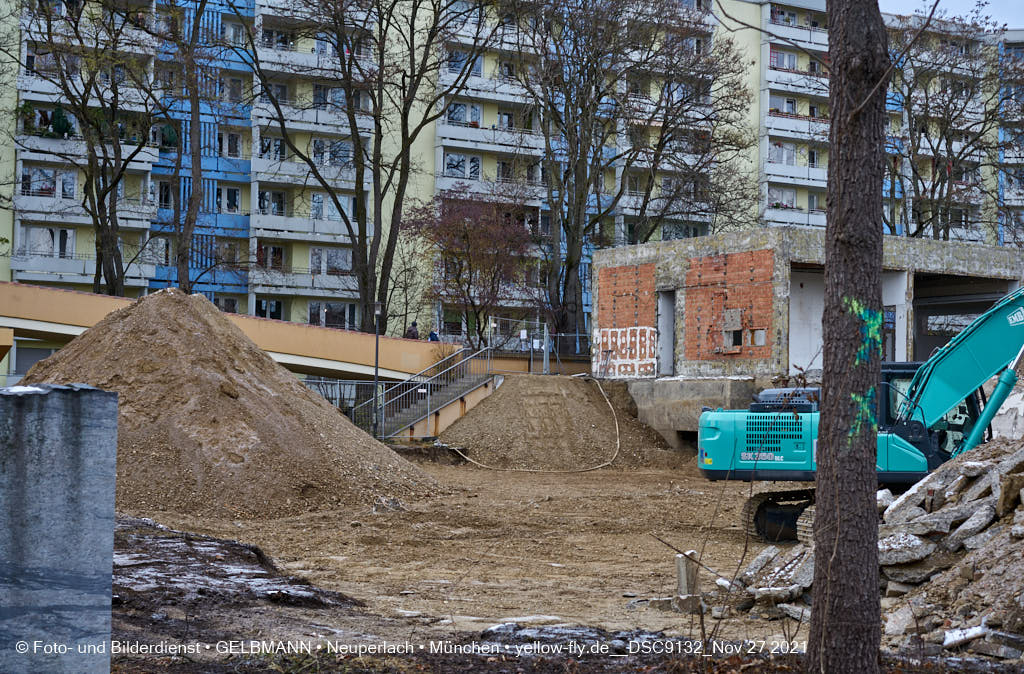 27.08.2021 - Abrissbaustelle Quiddezentrum in Neuperlach