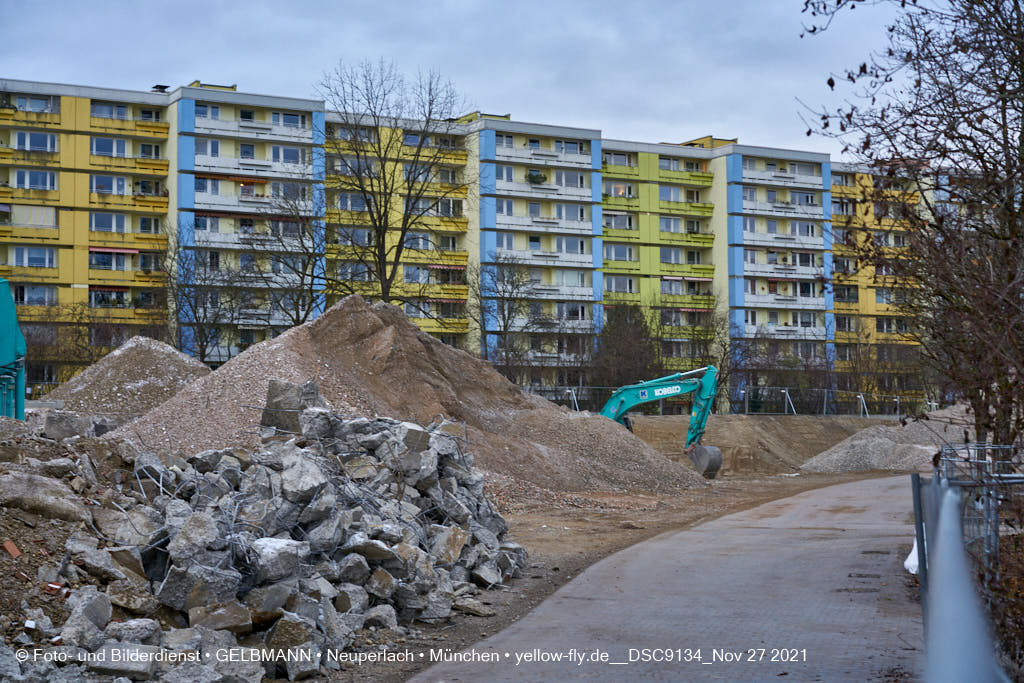 27.08.2021 - Abrissbaustelle Quiddezentrum in Neuperlach