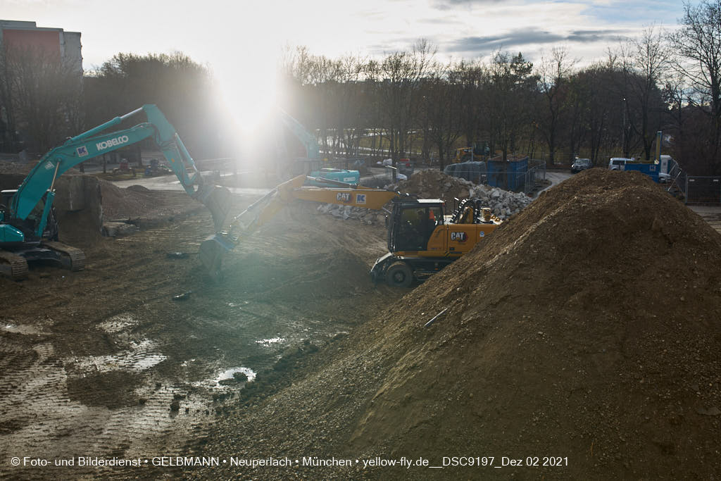 02.12.2021 - Abriss des Quiddezentrums in Neuperlach