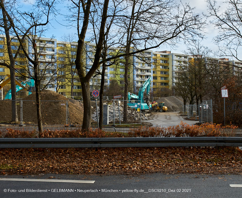 02.12.2021 - Abriss des Quiddezentrums in Neuperlach