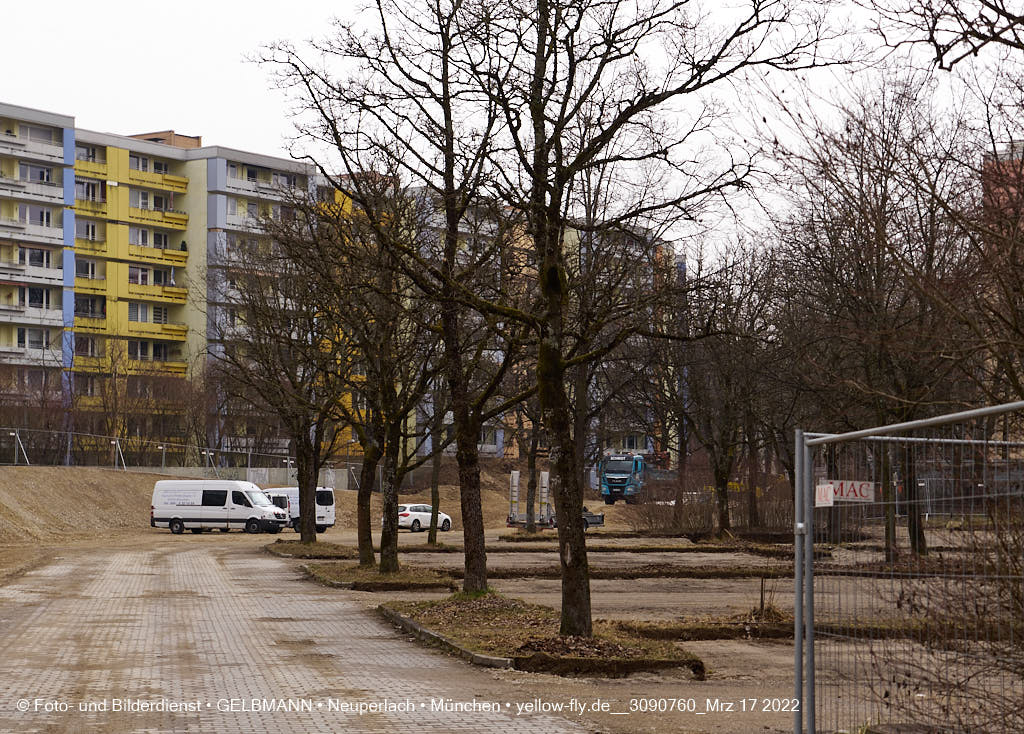 17.03.2022 - Abriss-Baustelle Quiddezentrum in Neuperlach