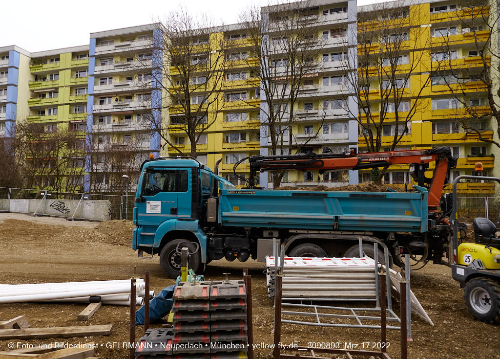 17.03.2022 - Abriss-Baustelle Quiddezentrum in Neuperlach