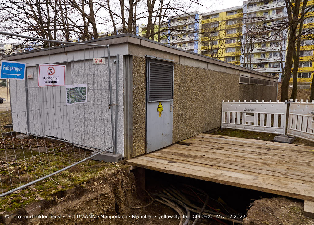 17.03.2022 - Abriss-Baustelle Quiddezentrum in Neuperlach