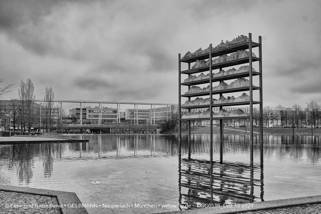 16.12.2021 -Alter Flughafentower in Riem