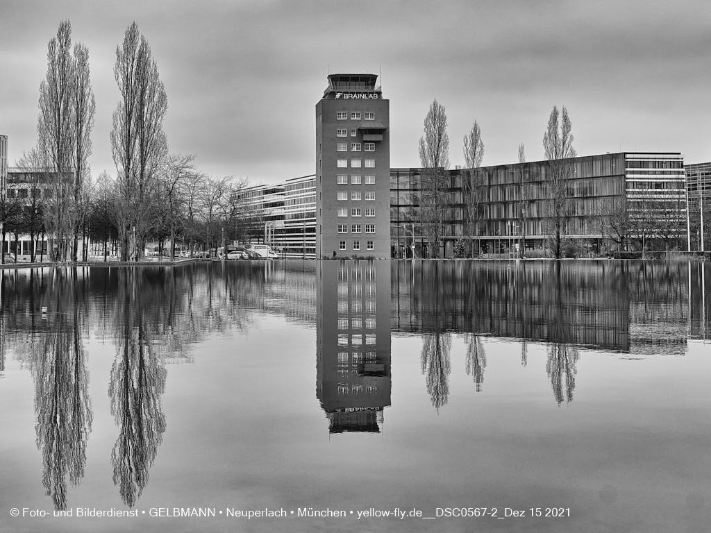 16.12.2021 -Alter Flughafentower in Riem