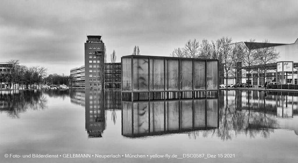 16.12.2021 -Alter Flughafentower in Riem