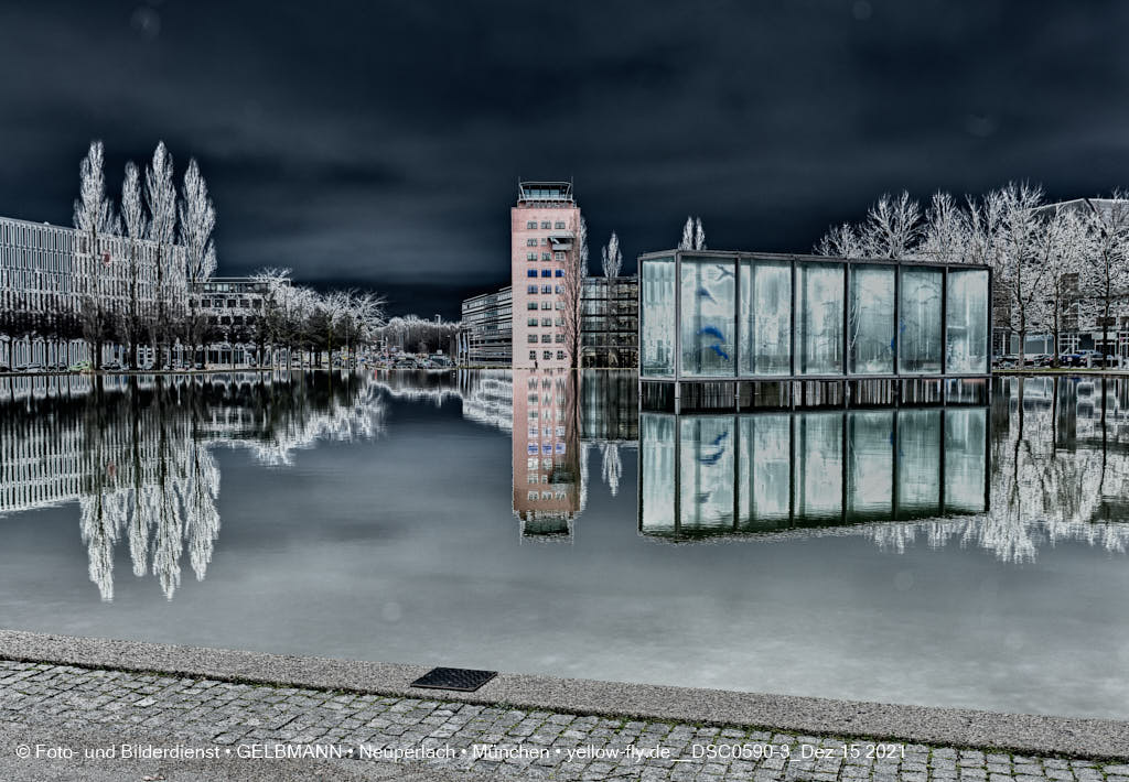 16.12.2021 -Alter Flughafentower in Riem