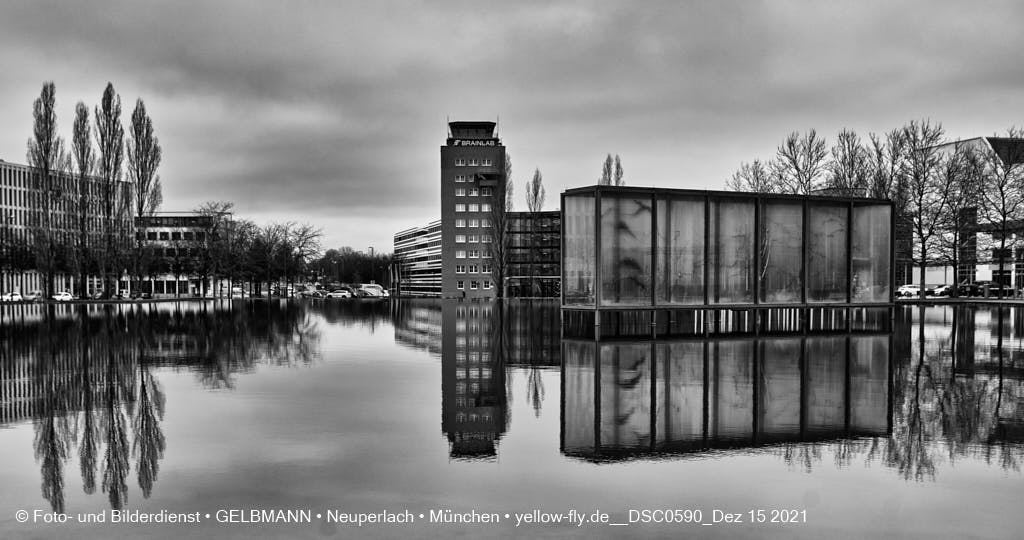 16.12.2021 -Alter Flughafentower in Riem