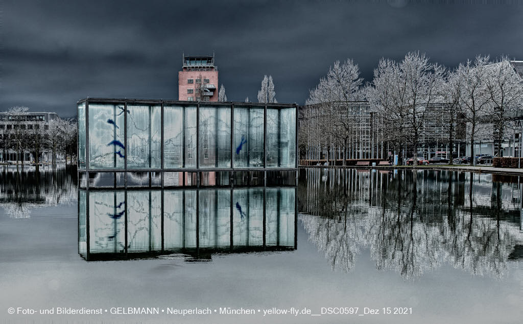 16.12.2021 -Alter Flughafentower in Riem