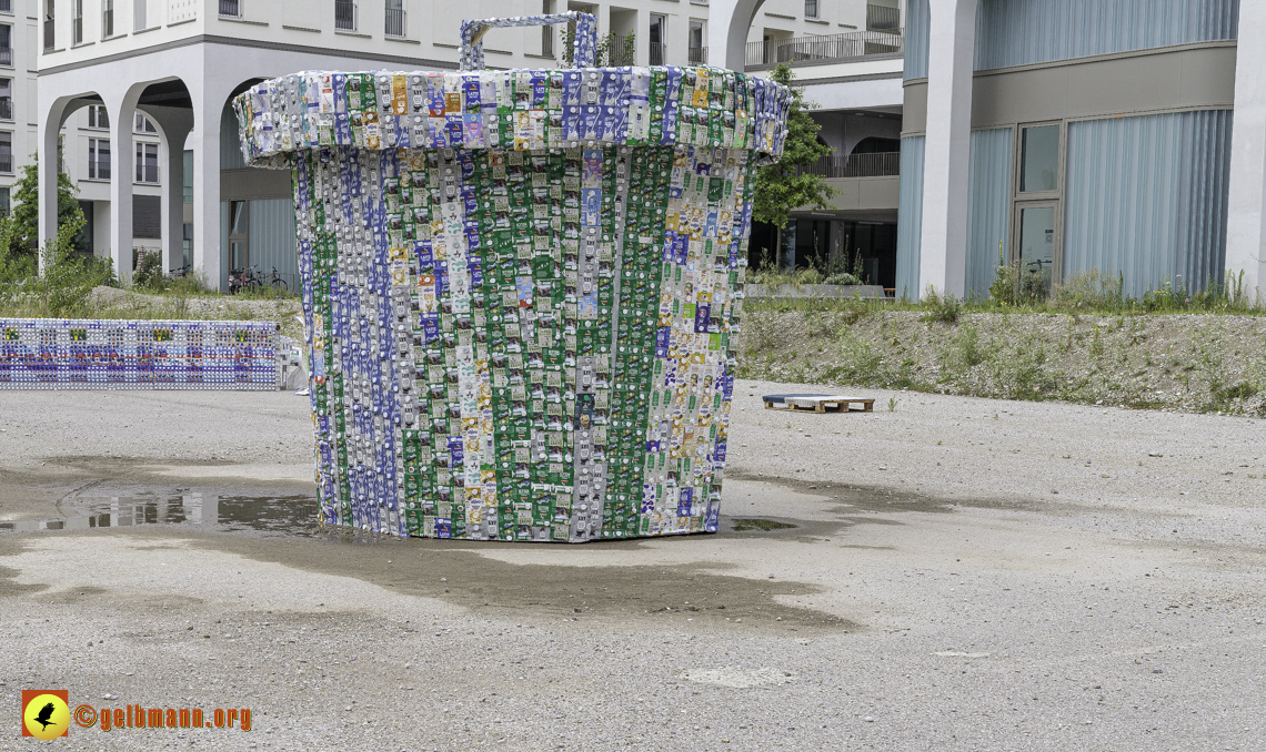 03.07.2024 - Kunstaktion Tetrapak am PEP in Neuperlach